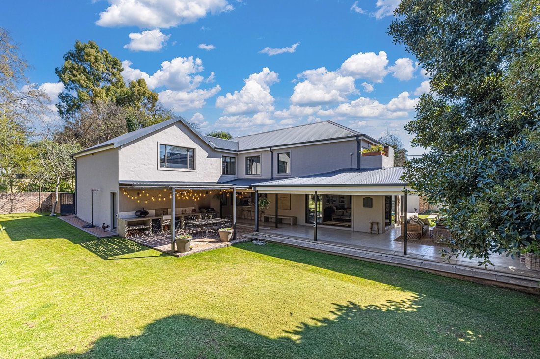 House in Sandton, Gauteng, South Africa 1 - 19039038