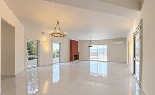 Penthouse in Vari, Attica, Greece 1