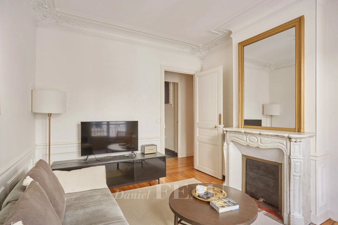 Apartment in Porte Dauphine, Paris 16e Arrondissement, Paris 4 - 19037374