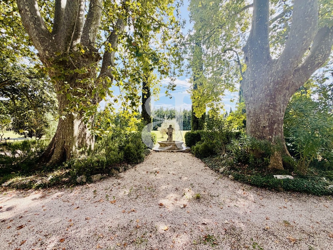 Casa di campagna a Verquières, Provenza-Alpi-Costa Azzurra, Francia 2 - 19041351