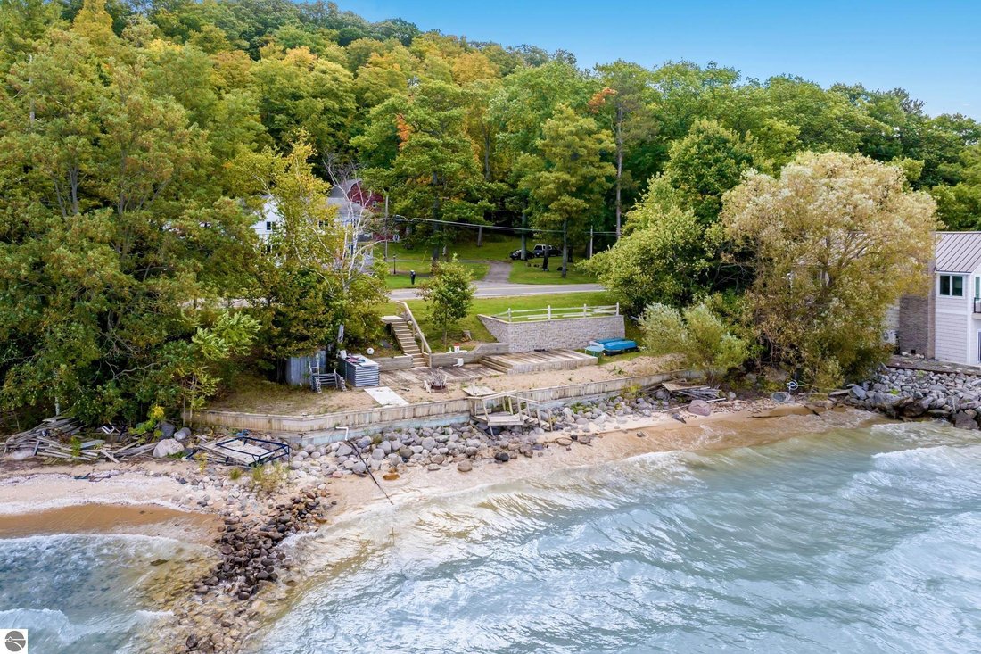 House in Traverse City, Michigan, United States 5 - 19040181