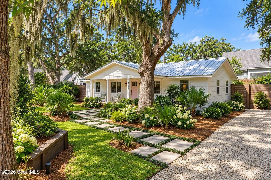 House in St. Simons, Georgia, United States 2 - 19038550