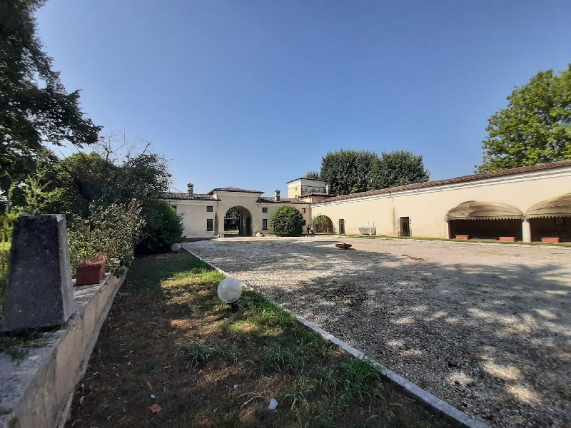 Villa in Mazzano, Lombardy, Italy 3 - 19038582