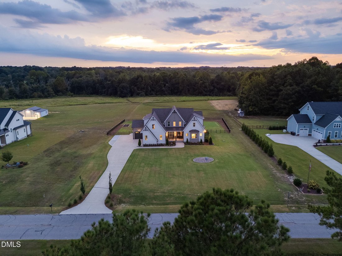 House in Zebulon, North Carolina, United States 2 - 19041255