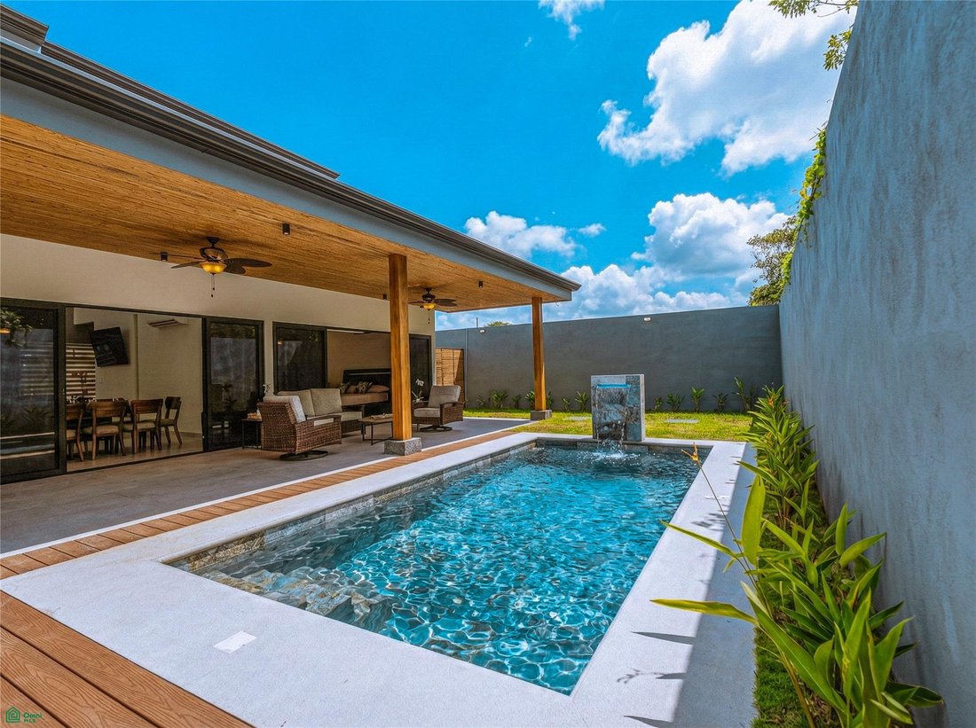 Casa en Uvita, Provincia de Puntarenas, Costa Rica 1 - 17972088