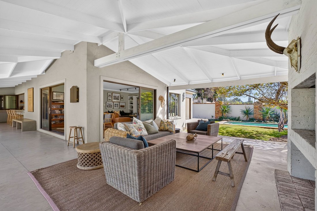 House in Sandton, Gauteng, South Africa 4 - 19039038