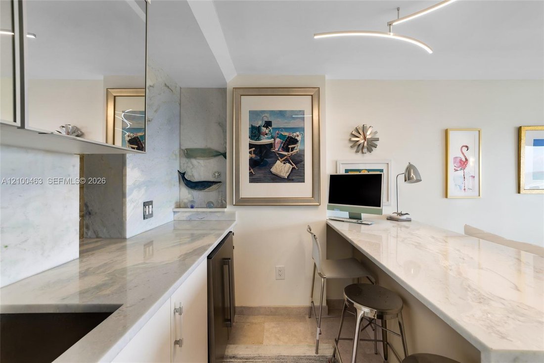 Condo in Miami Beach, Florida, United States 3 - 19040354