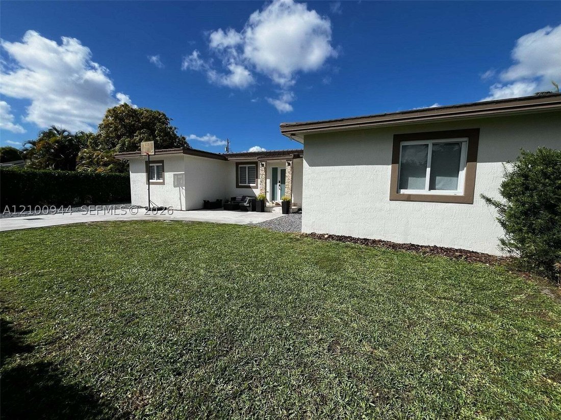 House in Doral, Florida, United States 2 - 19039613
