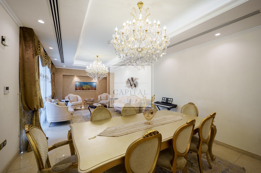 Villa in Jumeirah Beach Residence, Dubai, United Arab Emirates 4 - 19037221