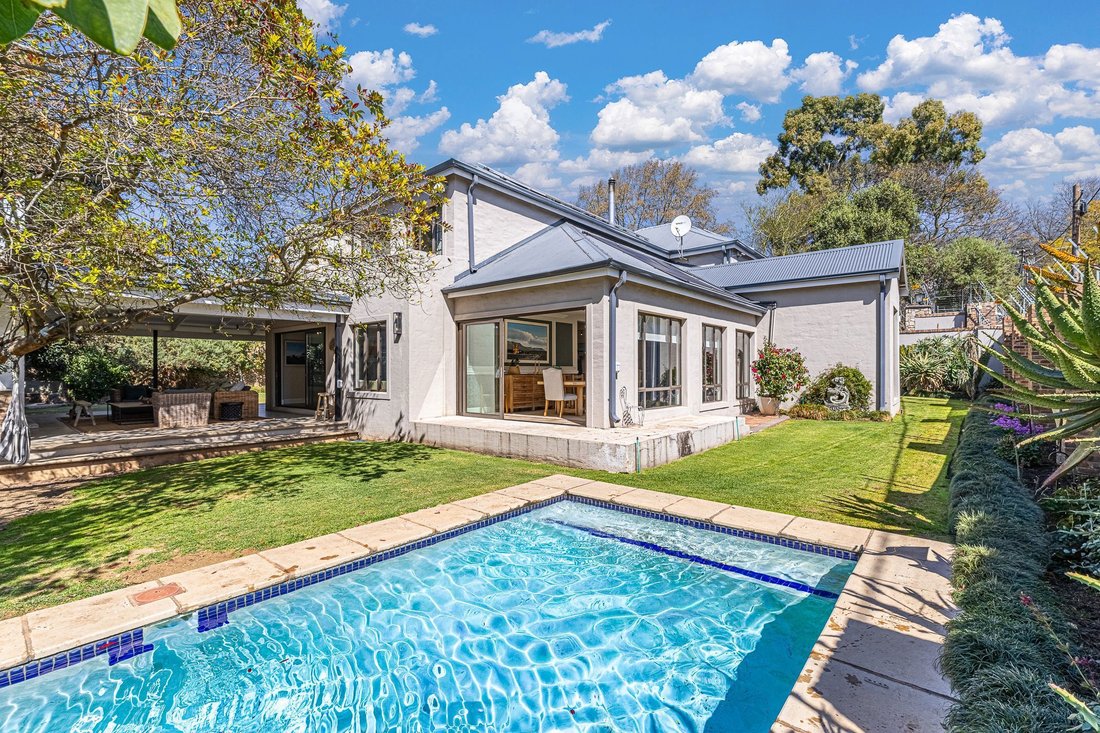 House in Sandton, Gauteng, South Africa 2 - 19039038