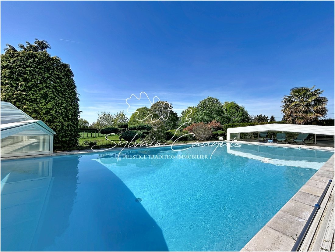 Country House in Chateauneuf-sur-Loire, Centre-Val de Loire, France 1 - 17646931