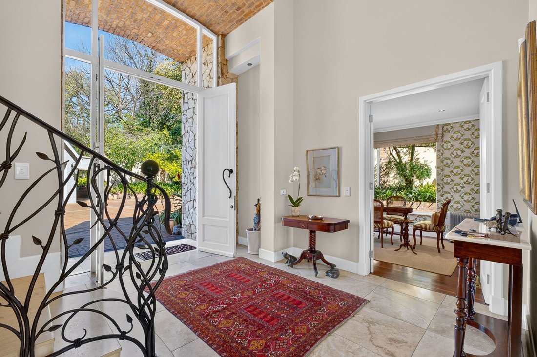 House in Sandton, Gauteng, South Africa 5 - 19039108