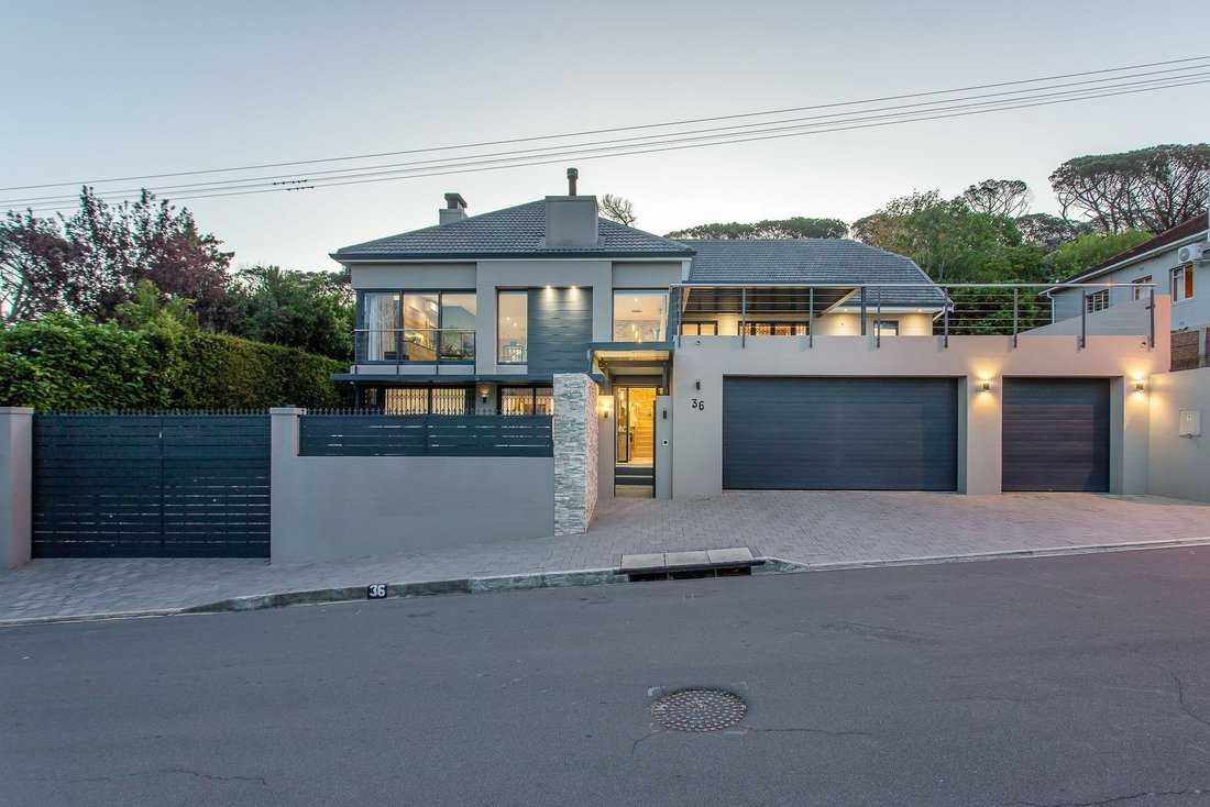 House in Courtrai, Western Cape, South Africa 1 - 19038973