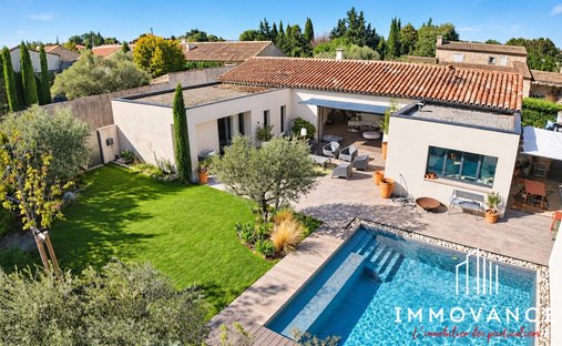 Villa a Saint-Remy-de-Provence, Provenza-Alpi-Costa Azzurra, Francia 1