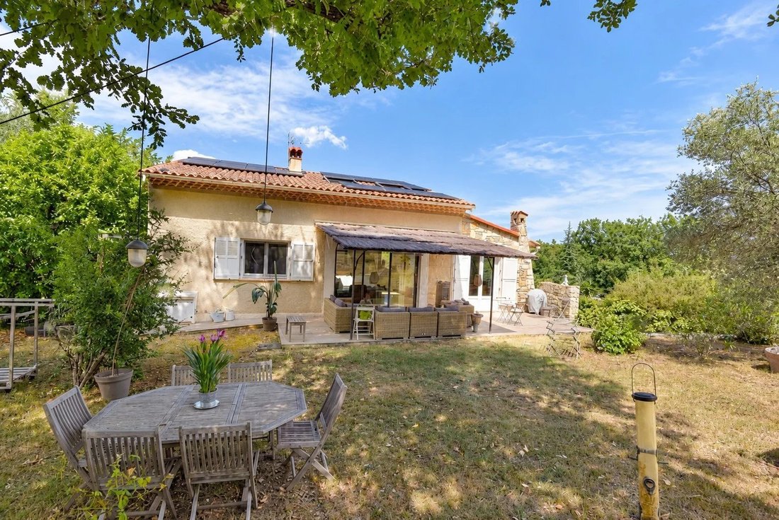 House in Tourrettes, Provence-Alpes-Côte d'Azur, France 2 - 17797626