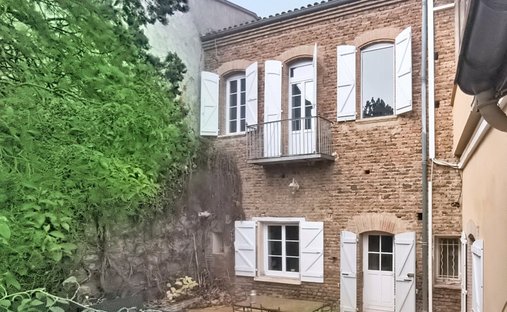 House in Casse Martin, L'Isle-Jourdain, France 1