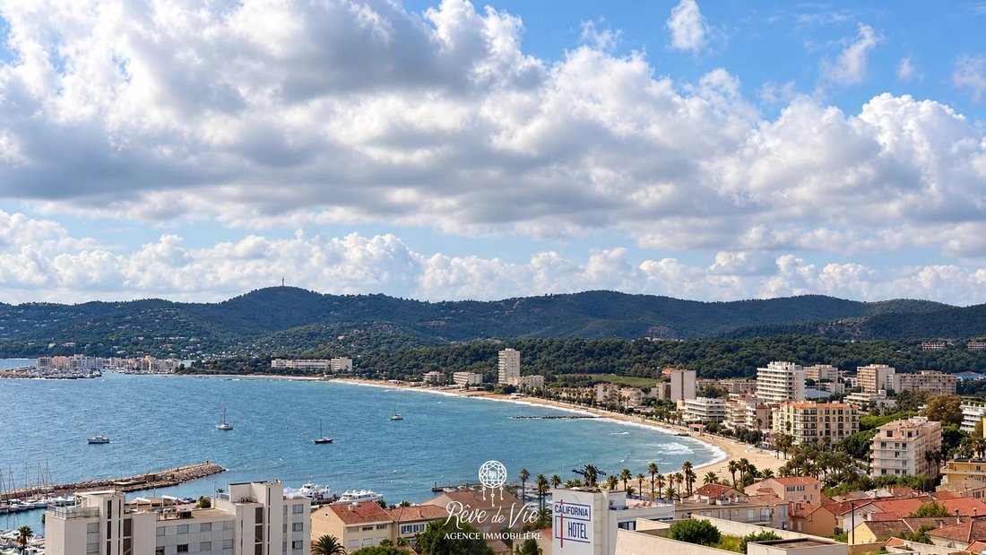 Apartment in Le Lavandou, Provence-Alpes-Côte d'Azur, France 2 - 19037143