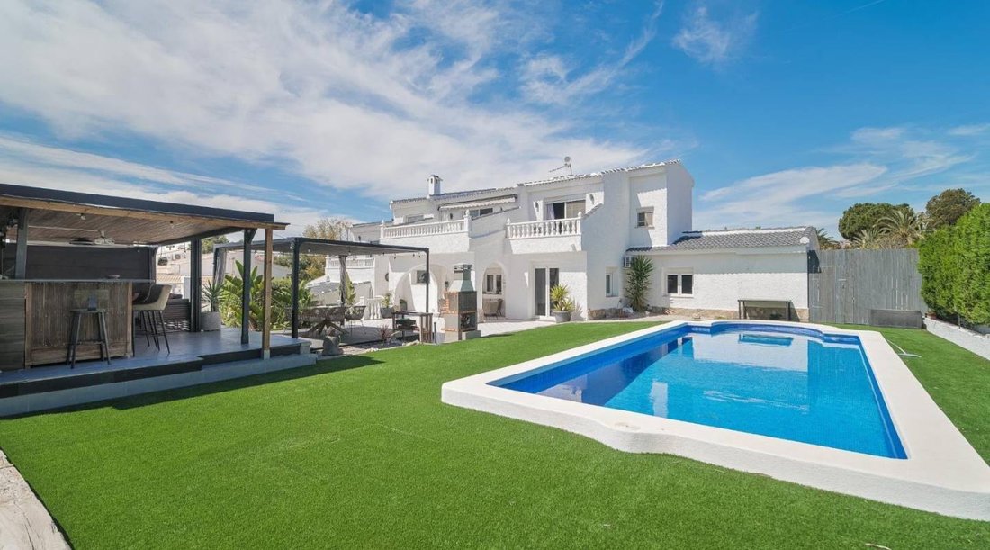 Villa in Quesada, Rojales, Land Valencia 1 - 19040460