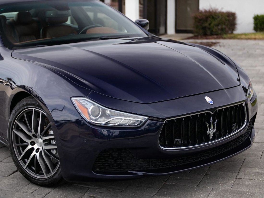 Sedan in Orlando, FL, United States 3 - 19040729