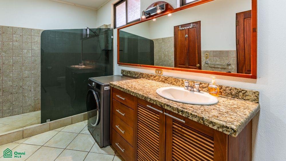 Condominio en Playa Hermosa, Provincia de Guanacaste, Costa Rica 4 - 18575757