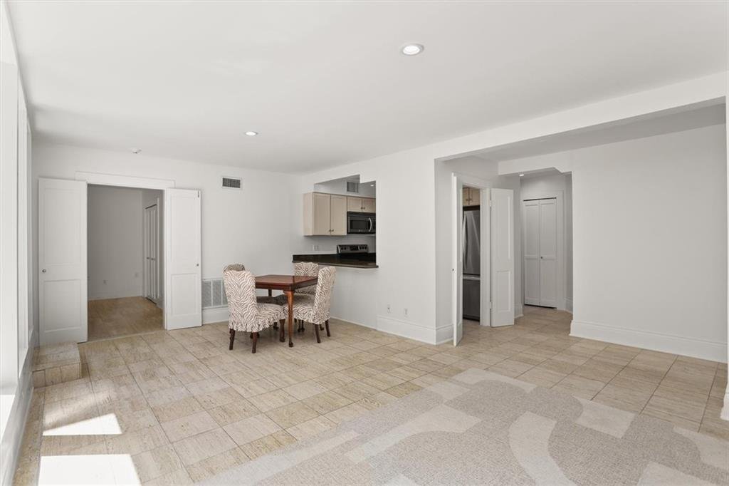 Condo in New Orleans, Louisiana, United States 5 - 19039750