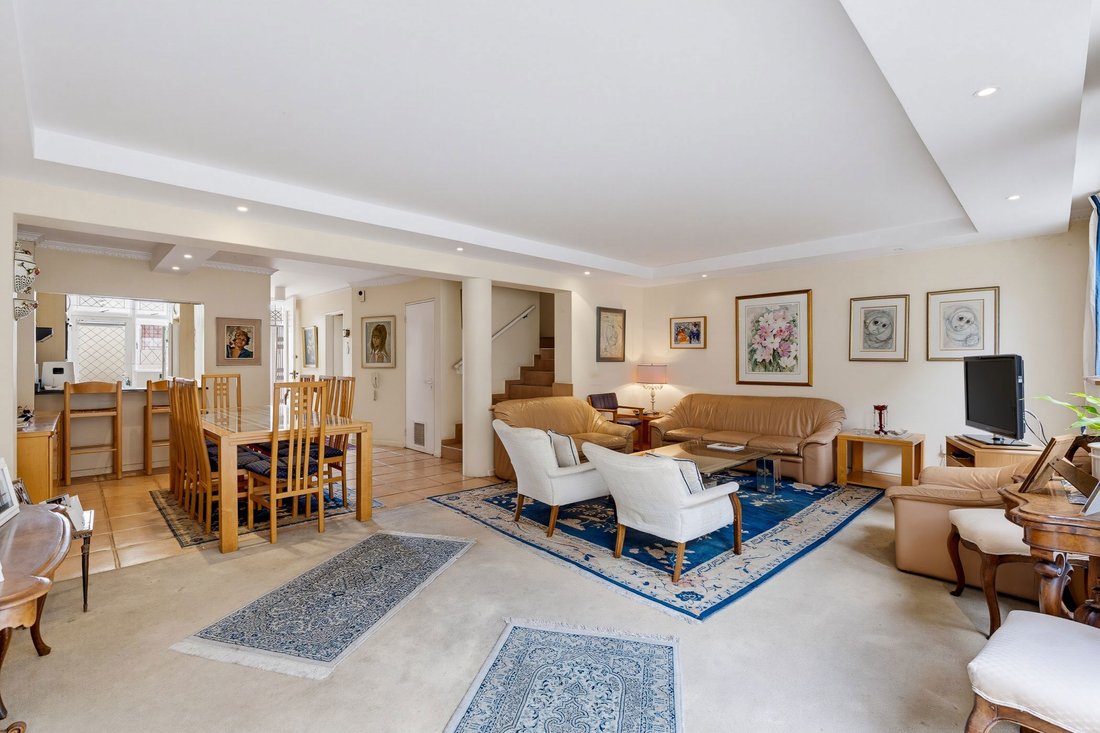 Apartment in Fresnaye, Atlantic Seaboard, Cape Town 5 - 19039181