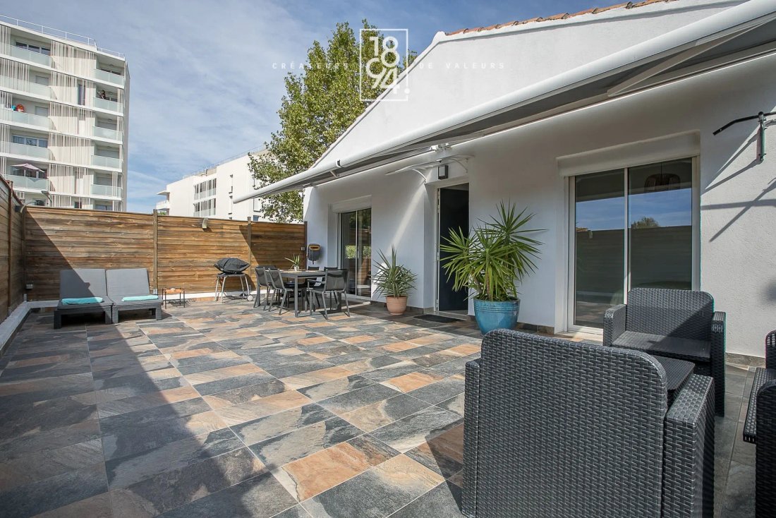 House in Bompard, 7e Arrondissement, Marseille 4 - 19040209