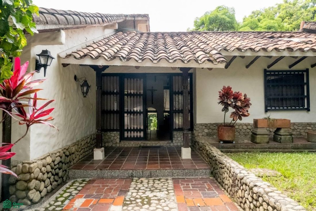 House in Cali, Choco, Colombia 3 - 17828274
