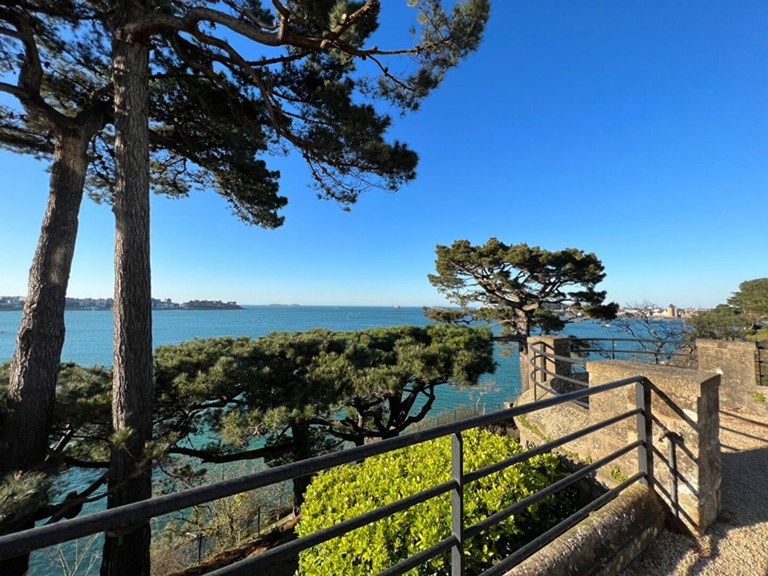 Appartamento a Stazione-La Saudrais-La Vicomte, Dinard, Francia 1 - 19037395