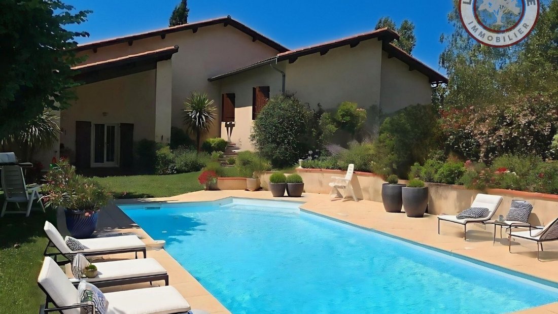 House in Casse Martin, L'Isle-Jourdain, France 1 - 19037785