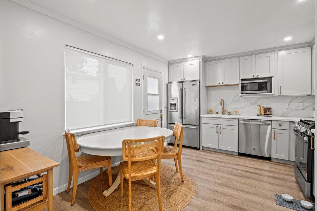 House in Redwood City, California, United States 5 - 19039722