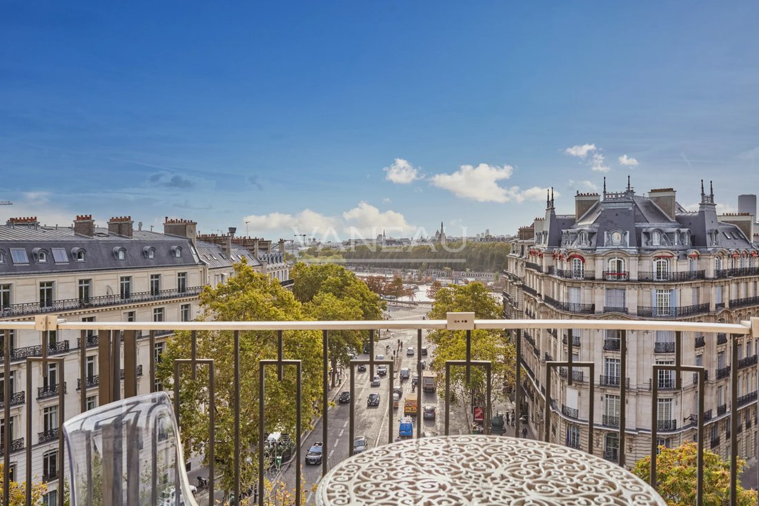 Apartment in Chaillot, Paris 16e Arrondissement, Paris 4 - 19037390
