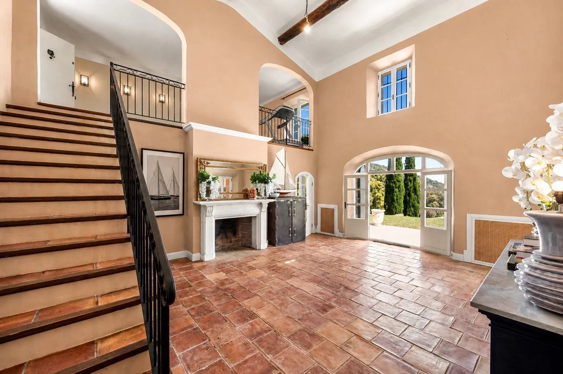 Villa in Grimaud, Provence-Alpes-Côte d'Azur, France 5 - 19037150