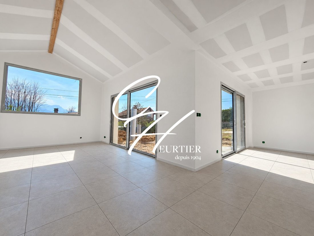 Villa in La Buisse, Auvergne-Rhone-Alpen, Frankreich 3 - 17512795