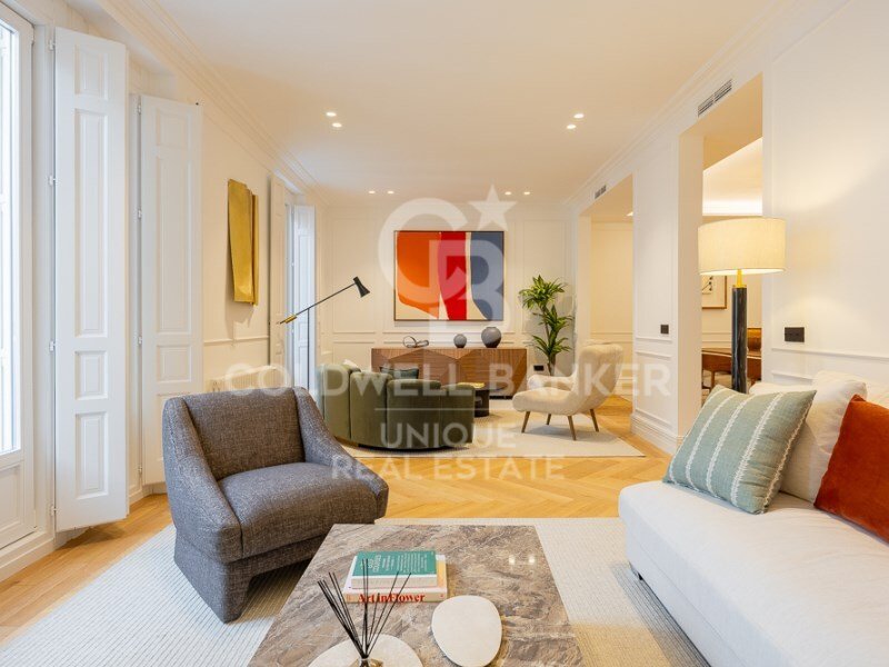 Apartment in Chamberi, Madrid, Spain 2 - 19040233