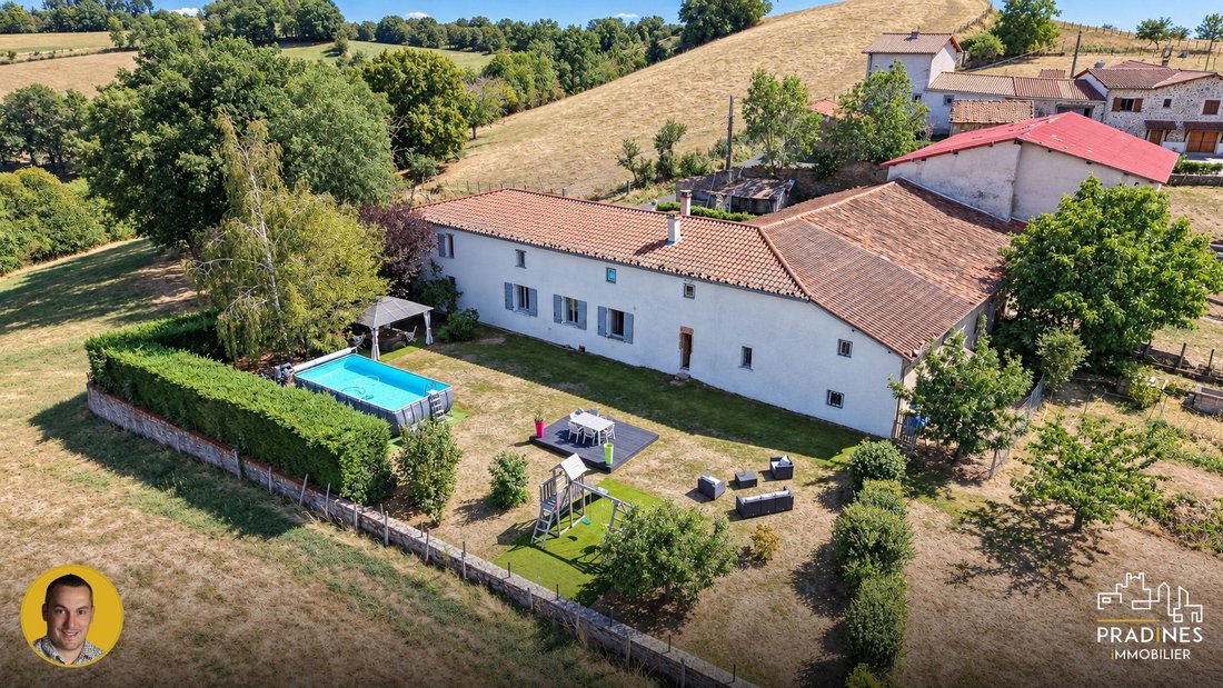 Landhaus in Larajasse, Auvergne-Rhone-Alpen, Frankreich 1 - 17724382