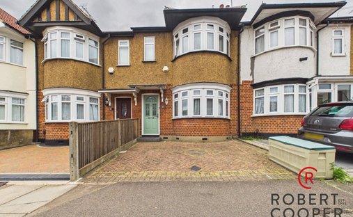 House in Ruislip Gardens, Hillingdon, England 1