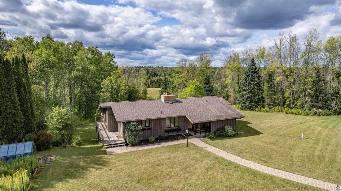 House in Oliver, Wisconsin, United States 4 - 19039220