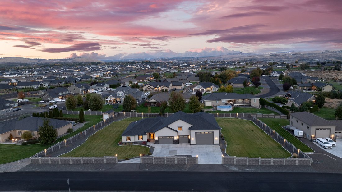 House in Kennewick, Washington, United States 2 - 19038071