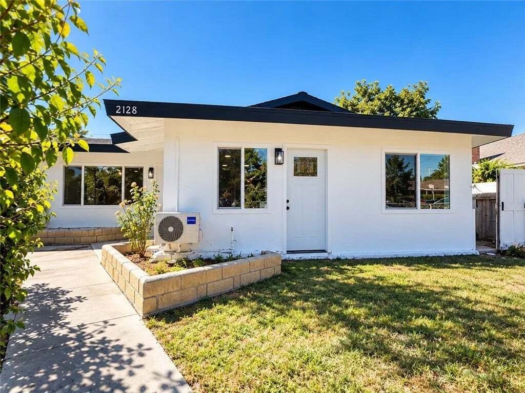 Altro a Santa Ana, California, Stati Uniti 1 - 19039895