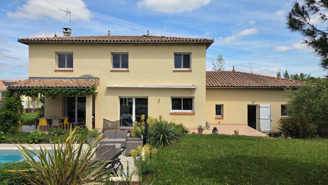 House in Casse Martin, L'Isle-Jourdain, France 2 - 19037796