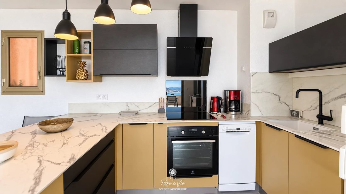 Apartment in Le Lavandou, Provence-Alpes-Côte d'Azur, France 4 - 19037143
