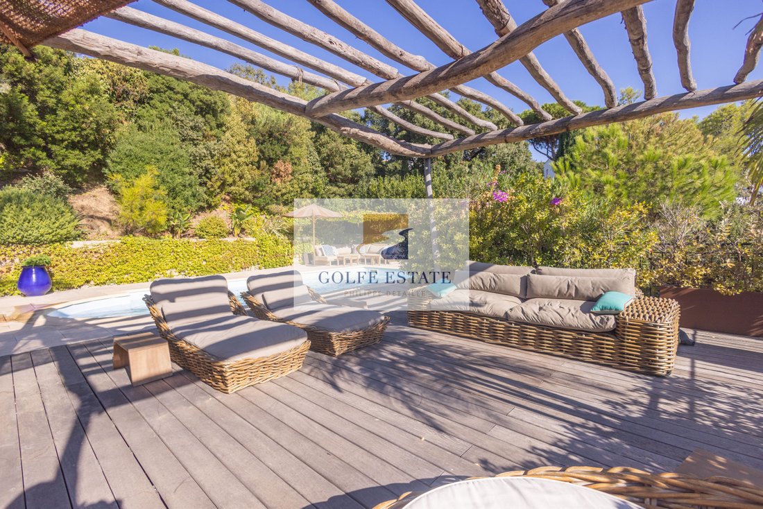 Villa in La Croix-Valmer, Provence-Alpes-Côte d'Azur, France 2 - 19040305