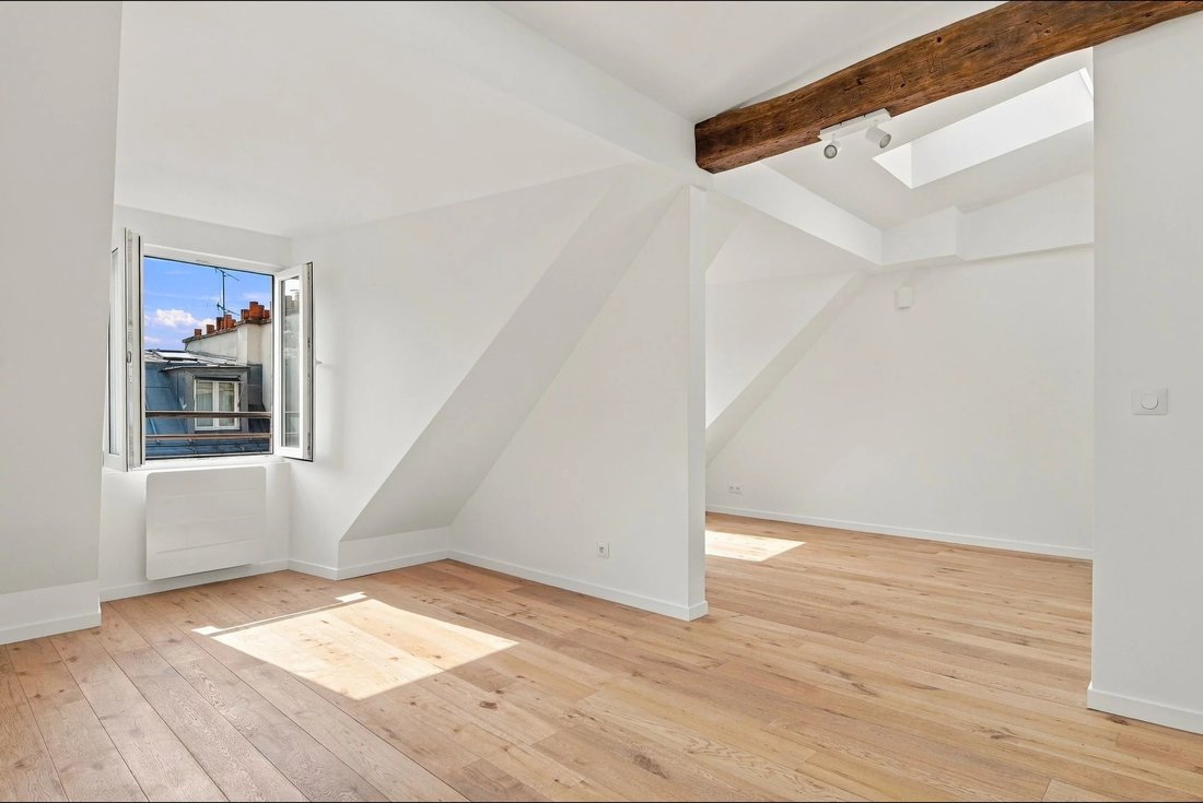 Apartment in Trudaine-Maubeuge, Paris 9e Arrondissement, Paris 1 - 19037321