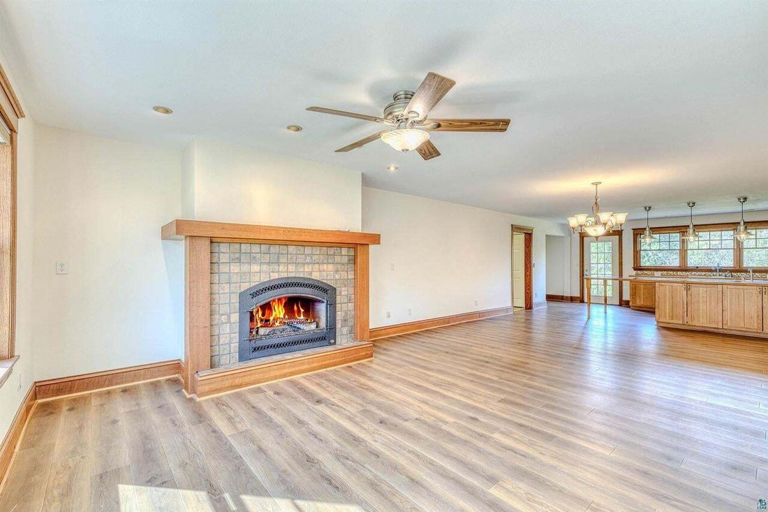 House in Oliver, Wisconsin, United States 4 - 19039224