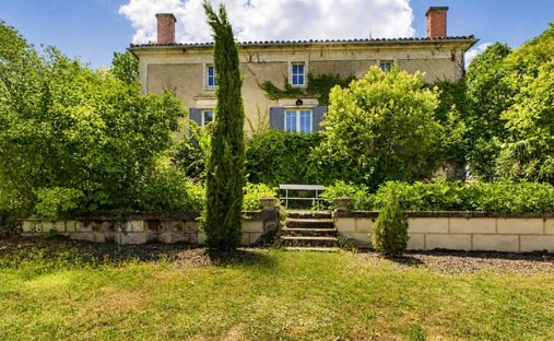 House in Issigeac, Nouvelle-Aquitaine, France 1