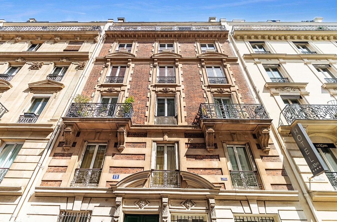 Apartment in La Fourche-Guy Môquet, Paris 17e Arrondissement, Paris 1 - 19037963