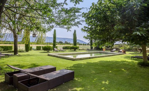 Haus in Cabrières-d'Avignon, Provence-Alpes-Côte d'Azur, Frankreich 1