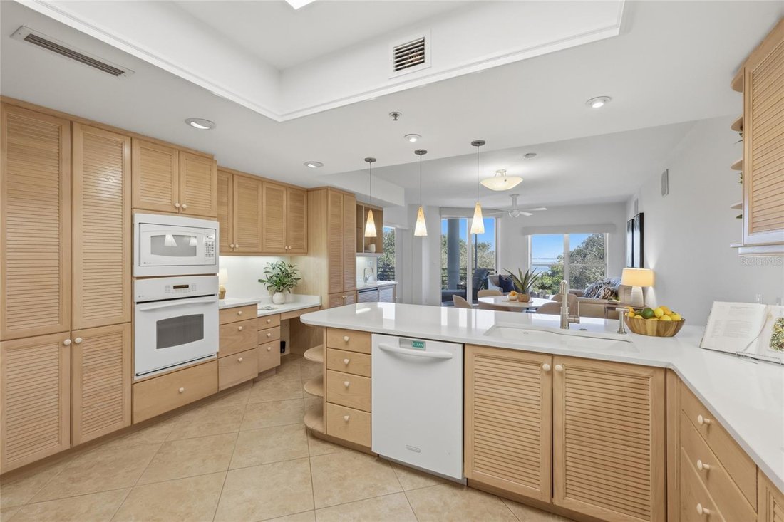 Condo in Longboat Key, Florida, United States 4 - 19038766