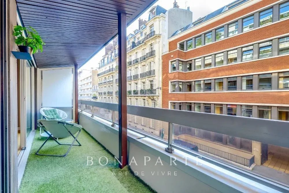 Apartment in Courcelles-Wagram, Paris 17e Arrondissement, Paris 2 - 19037514